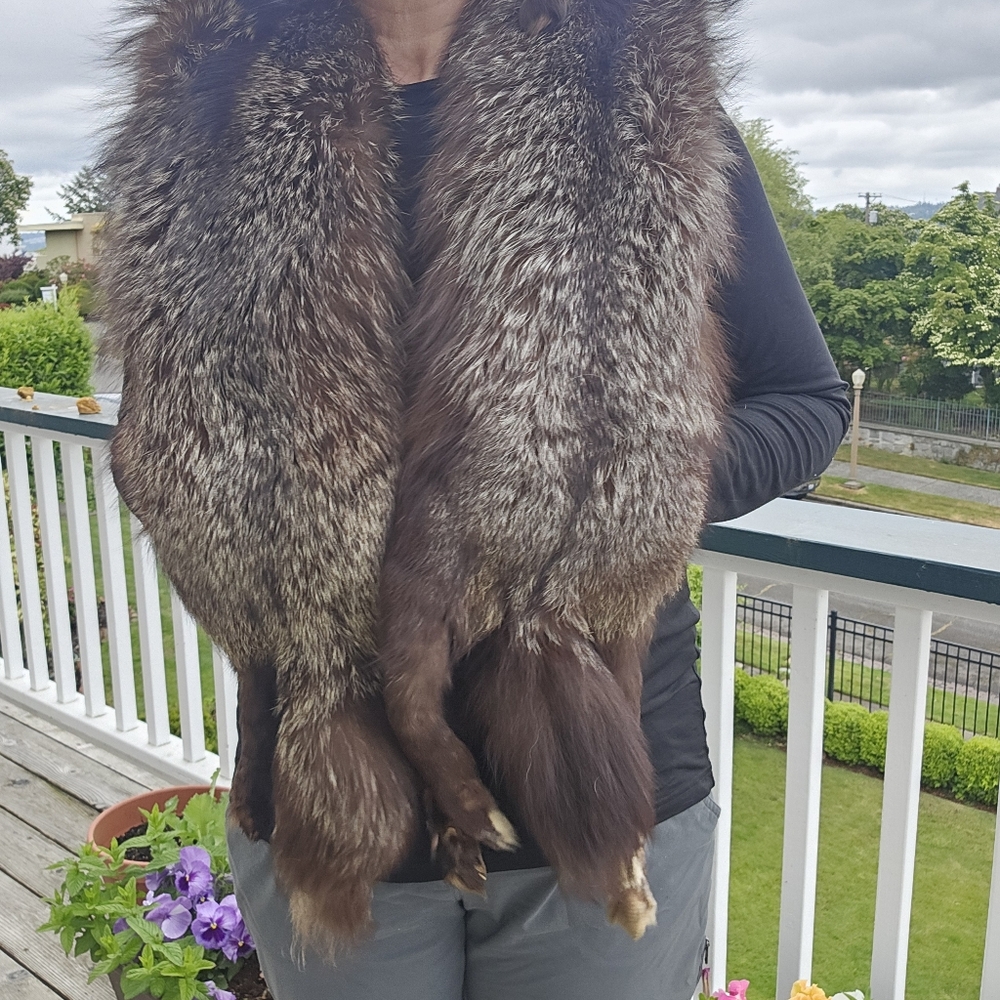 Vintage Fox Fur Stole - Picture 6 of 15
